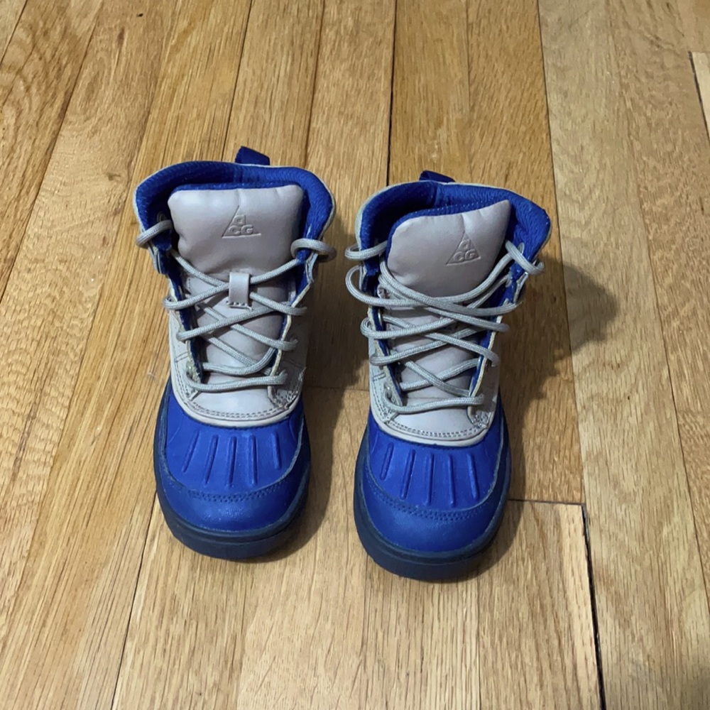 Nike toddler ACG Boots